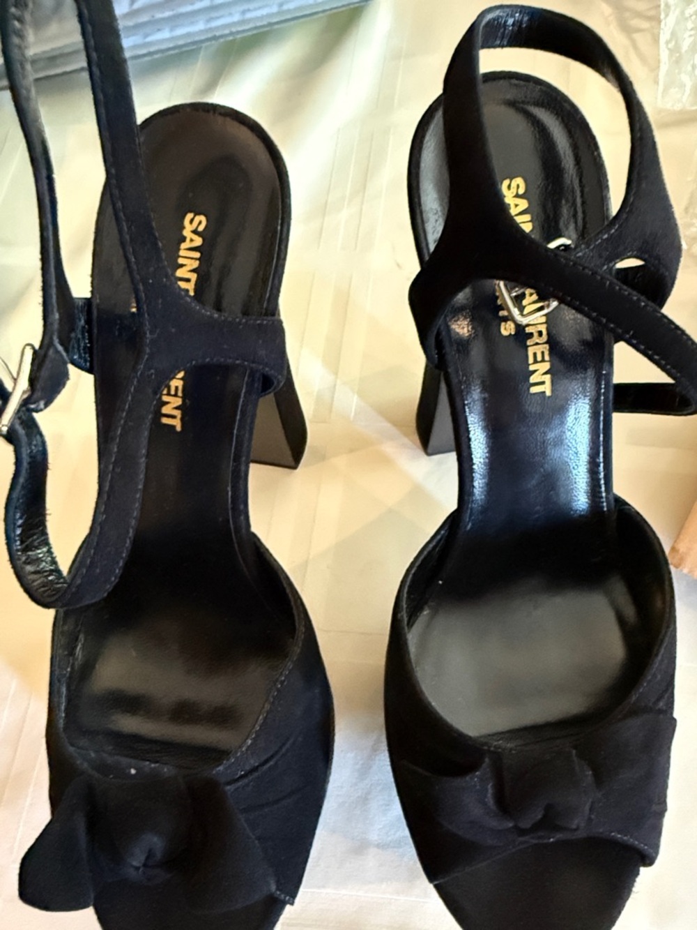 Saint Laurent Black platform
Suede black heels